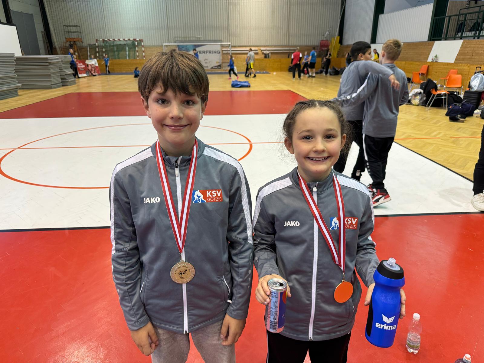 /user/pages/02.berichte/hervorragende-leistungen-bei-den-u15-austrian-open-5-medaillen-fuer-den-ksv-goetzis/8baee6b7-ddfc-47ac-9a29-1dad01ccd3a5.JPG