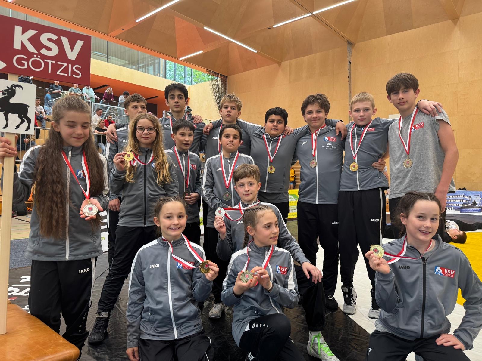 /user/pages/02.berichte/ksv-jugend-erringt-7-goldmedaillen-bei-den-landesmeisterschaften/fe637f82-ede3-48c5-9b5d-f37c71d57e0d.JPG
