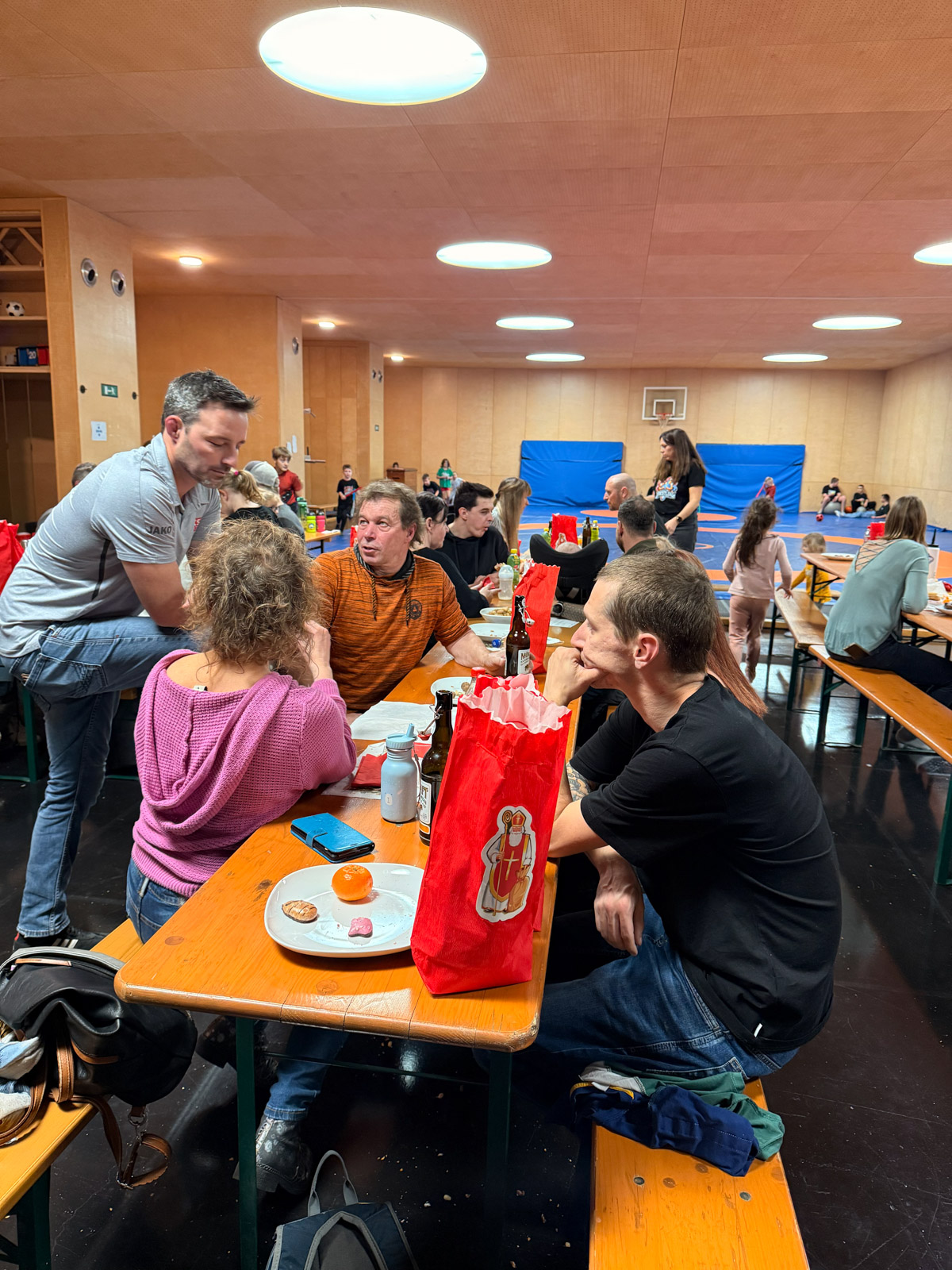 /user/pages/02.berichte/nikolausbesuch-beim-ksv-goetzis/image00004.jpeg