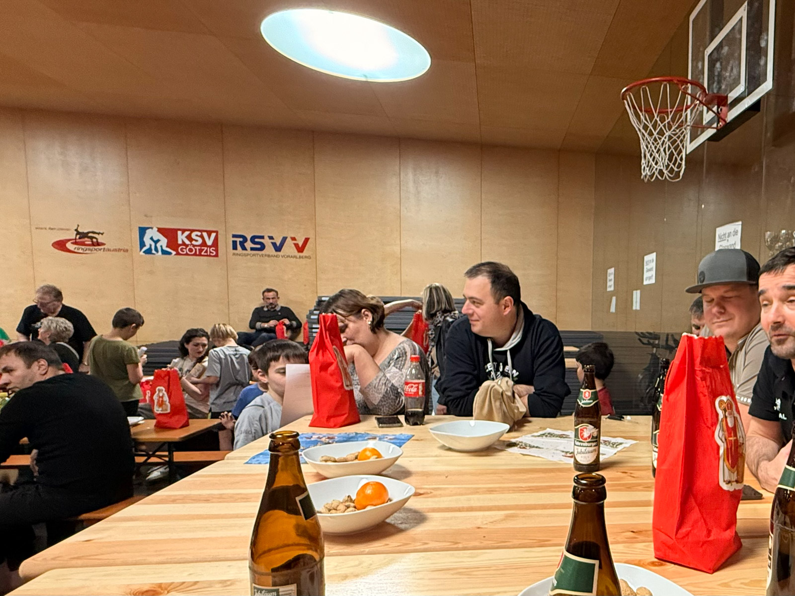 /user/pages/02.berichte/nikolausbesuch-beim-ksv-goetzis/image00009.jpeg